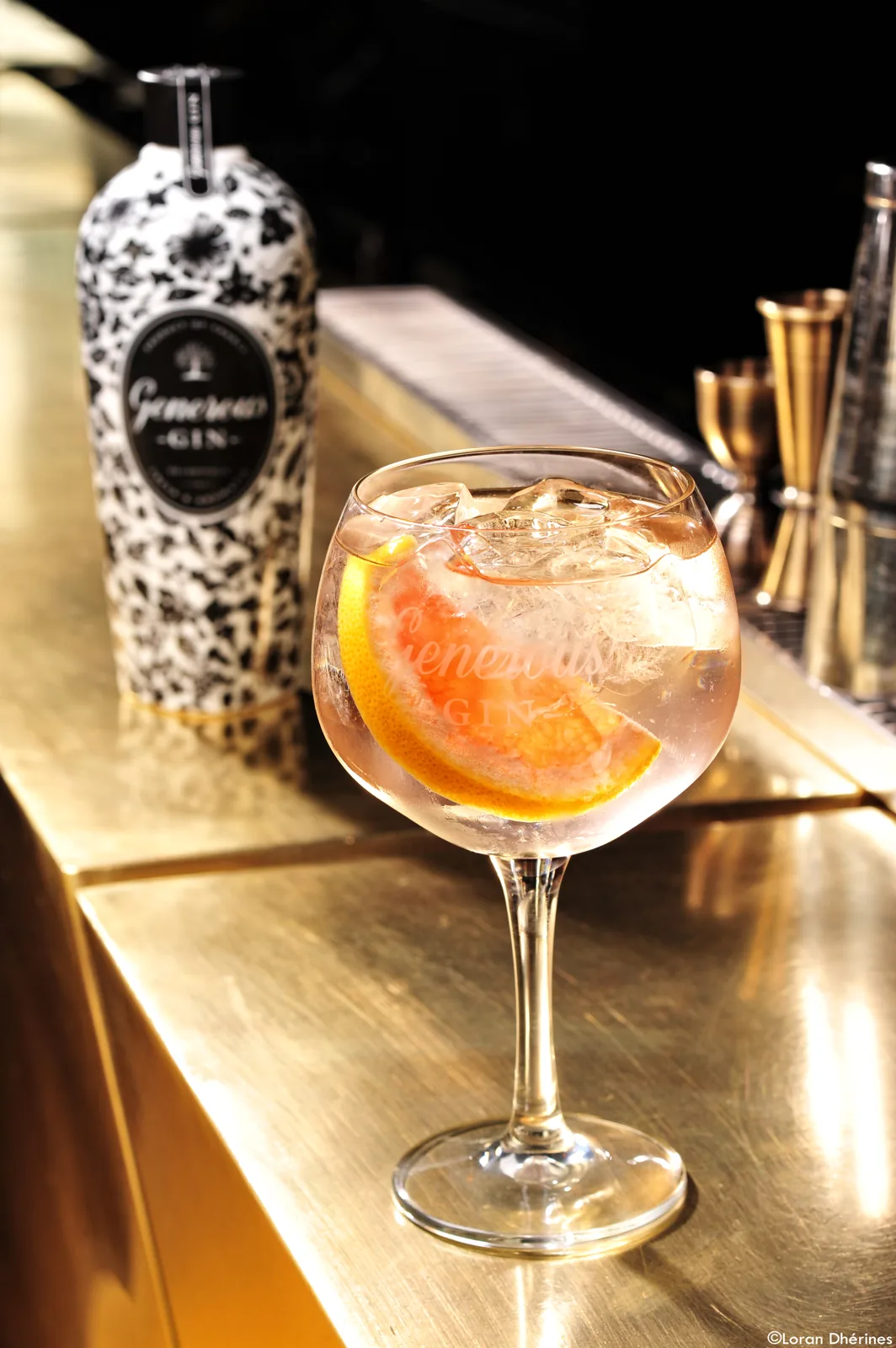 Cocktail signature Bar'OOF servi lors d'un événement à Paris